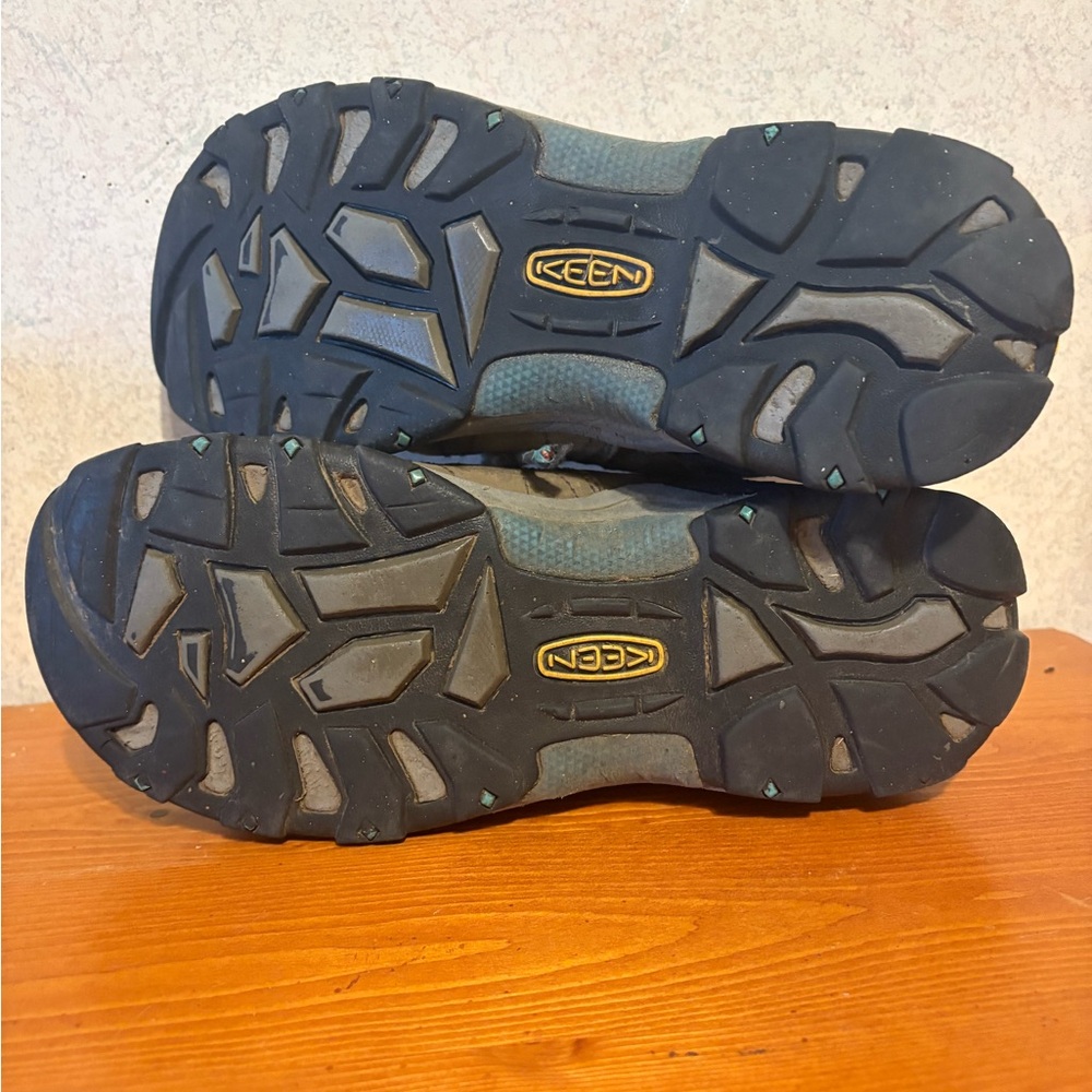 Keen Targhee Vent Hiking Shoes Size 9. Needs new shoelaces - Picture 13 of 13